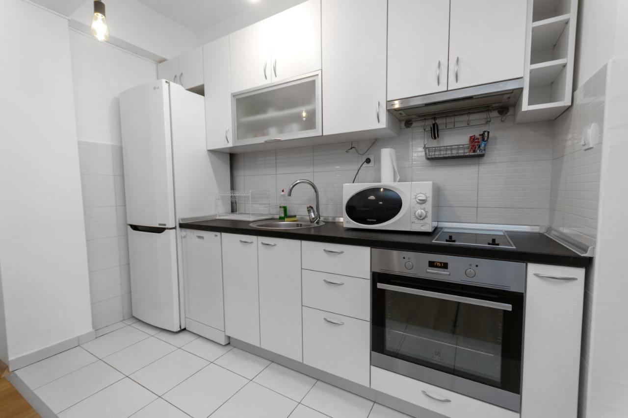 One Bedroom Apartment With Private Parking Skopje Exterior foto