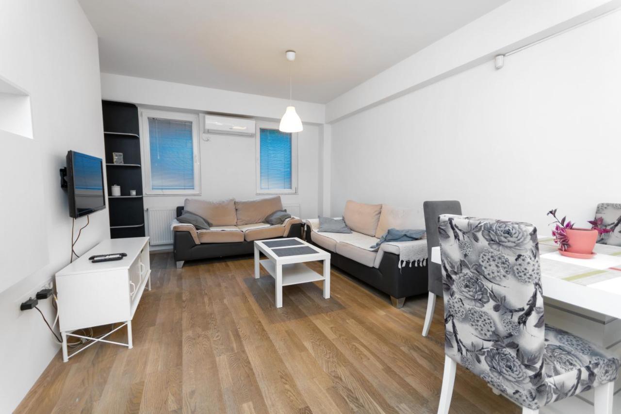One Bedroom Apartment With Private Parking Skopje Exterior foto