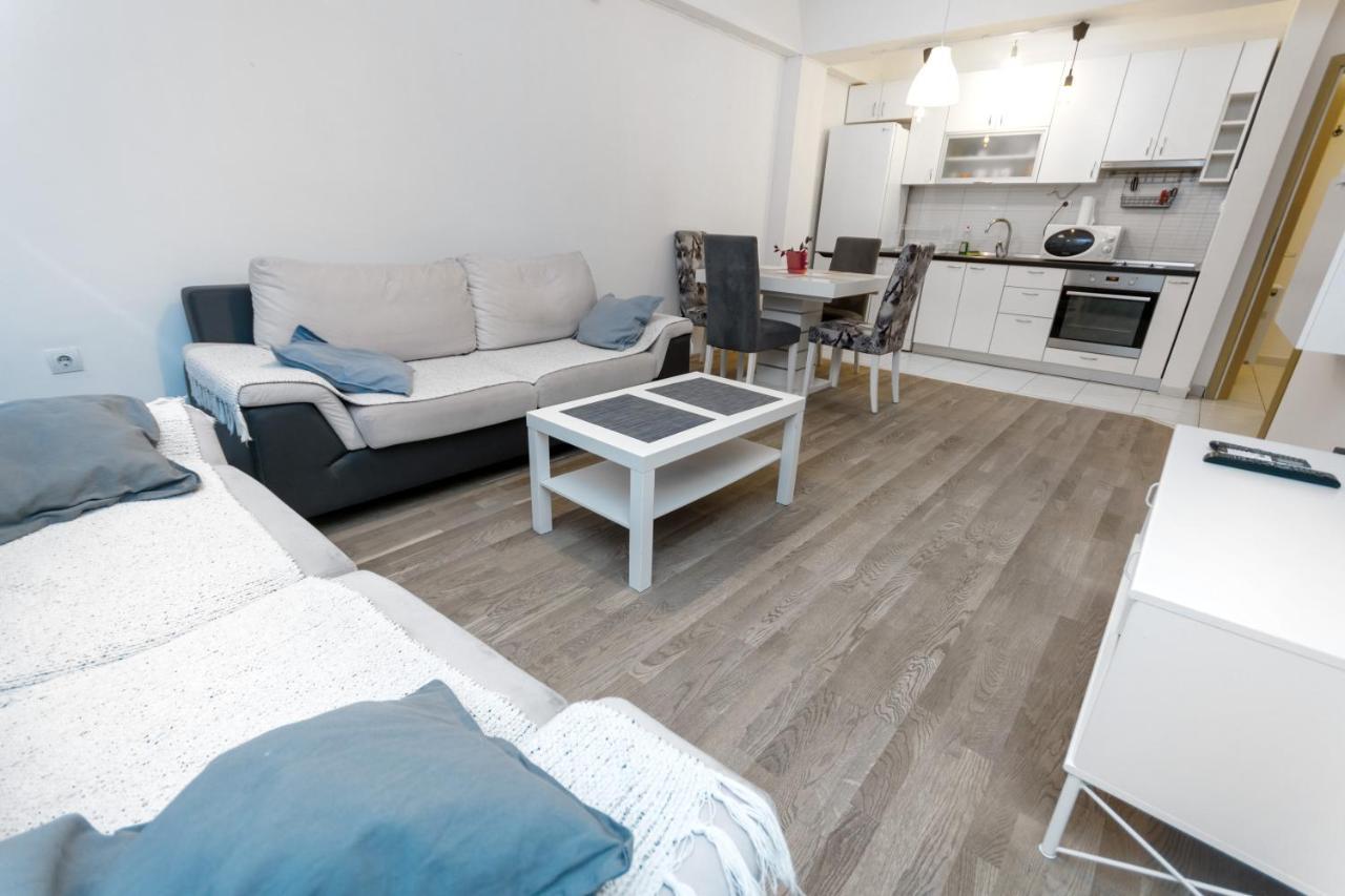 One Bedroom Apartment With Private Parking Skopje Exterior foto